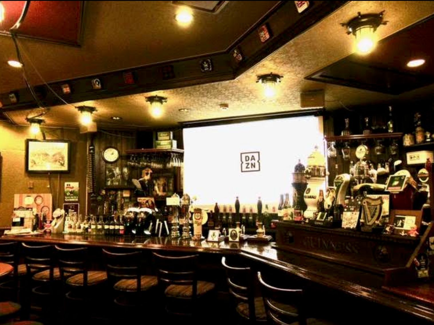 THE GRAFTON 店内写真